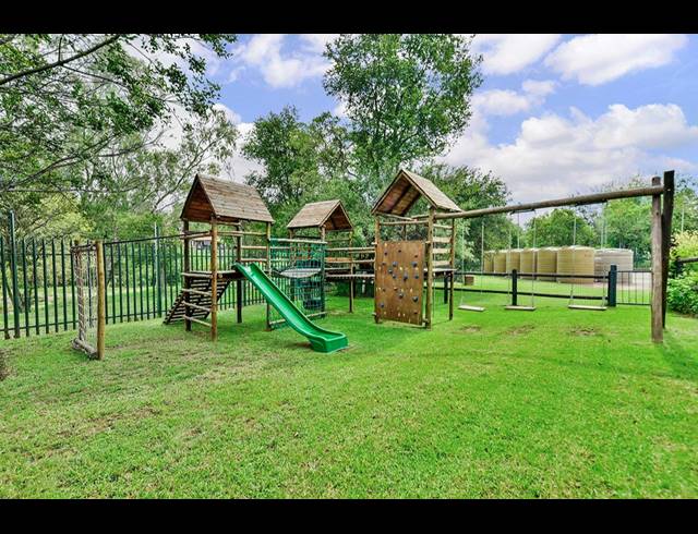 2 bed property to rent in JUKSKEI PARK